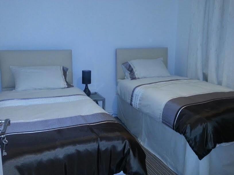 Apple House Wembley Hotel Barnet Bagian luar foto